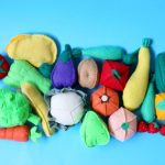 Surtido Mercado Frutas Verduras - juguete de fieltro interactivo - Comiditas - Borucas y Garabatos